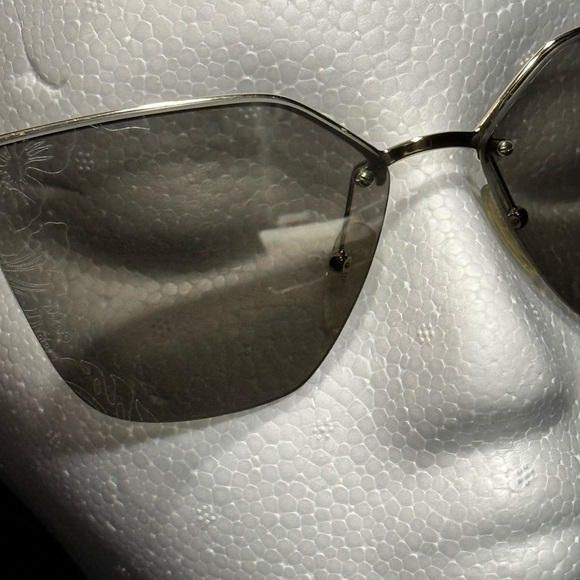 Prada PR 68TS CATWALK Sunglasses - Picture 7 of 8